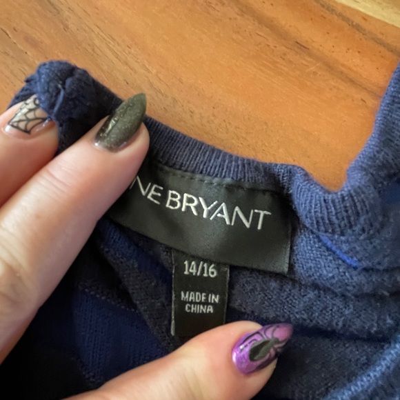 Lane Bryant Angled Stripe Navy Royal V Neck Sweater Womens Size 14/16 - Picture 3 of 4